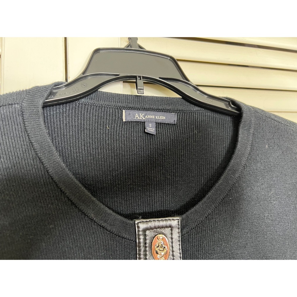 Anne Klein Black Cardigan S Leather Placket Turn Lock Sweater Old Money Chic - Picture 2 of 10